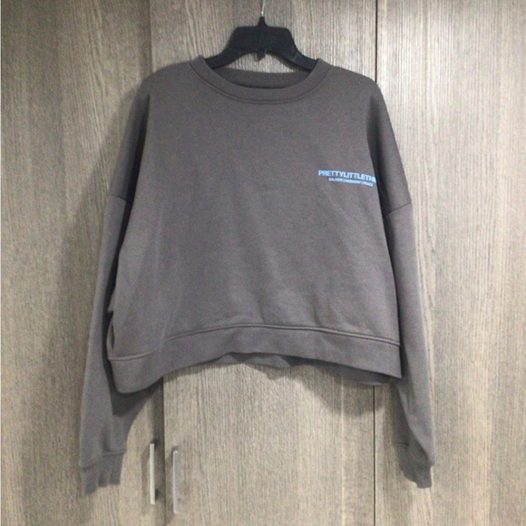 PrettyLittleThing Charcoal Sweatshirt with Blue Logo - Picture 2 of 6